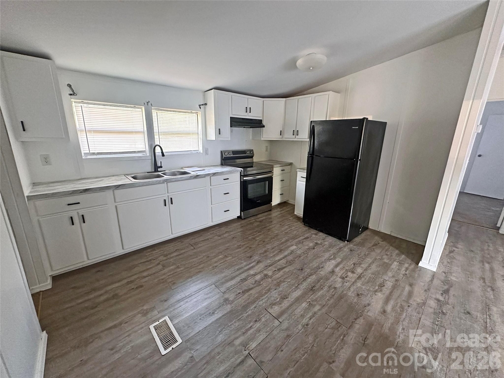 1844 Drew Drive - Photo 2
