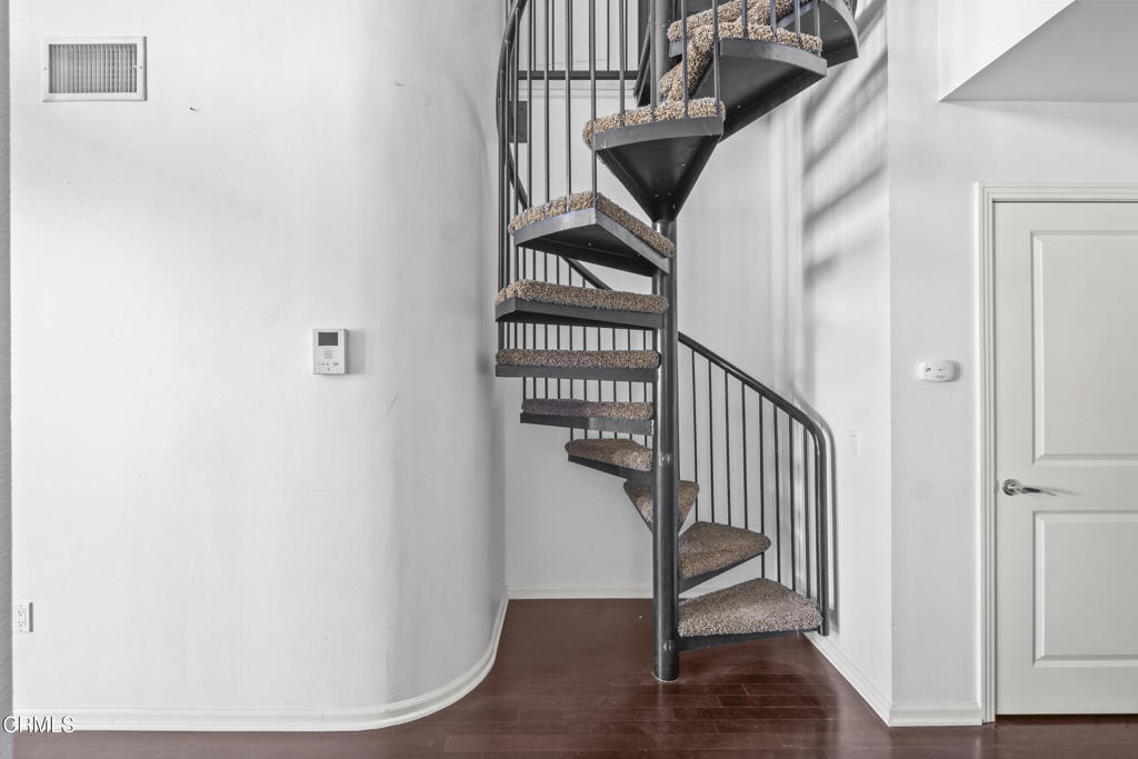 1901 Victoria Avenue - Photo 24