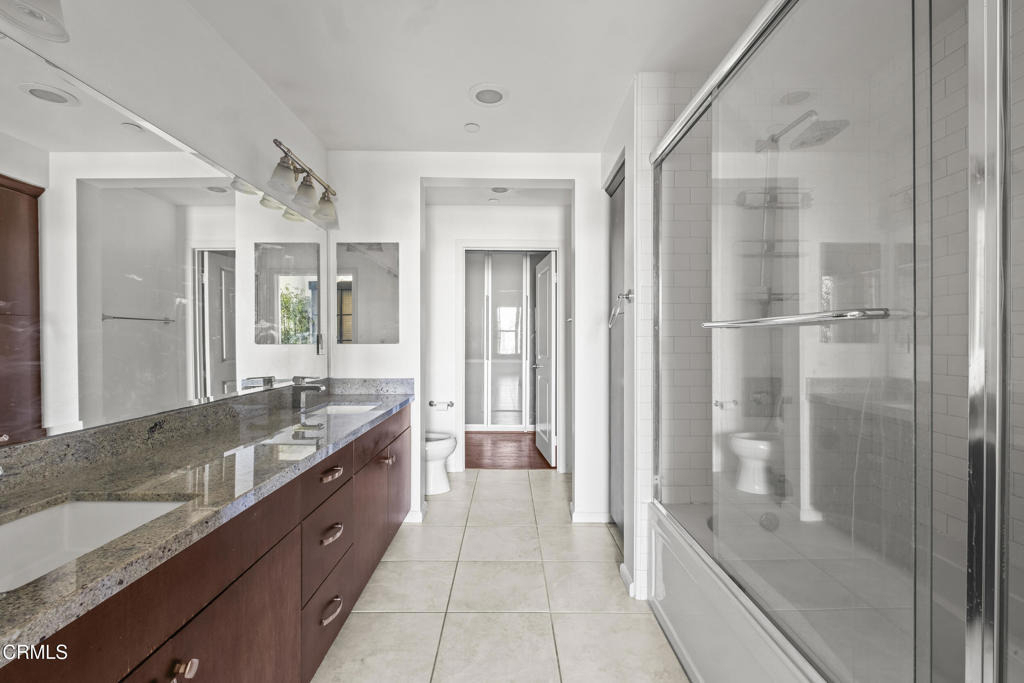 1901 Victoria Avenue - Photo 10
