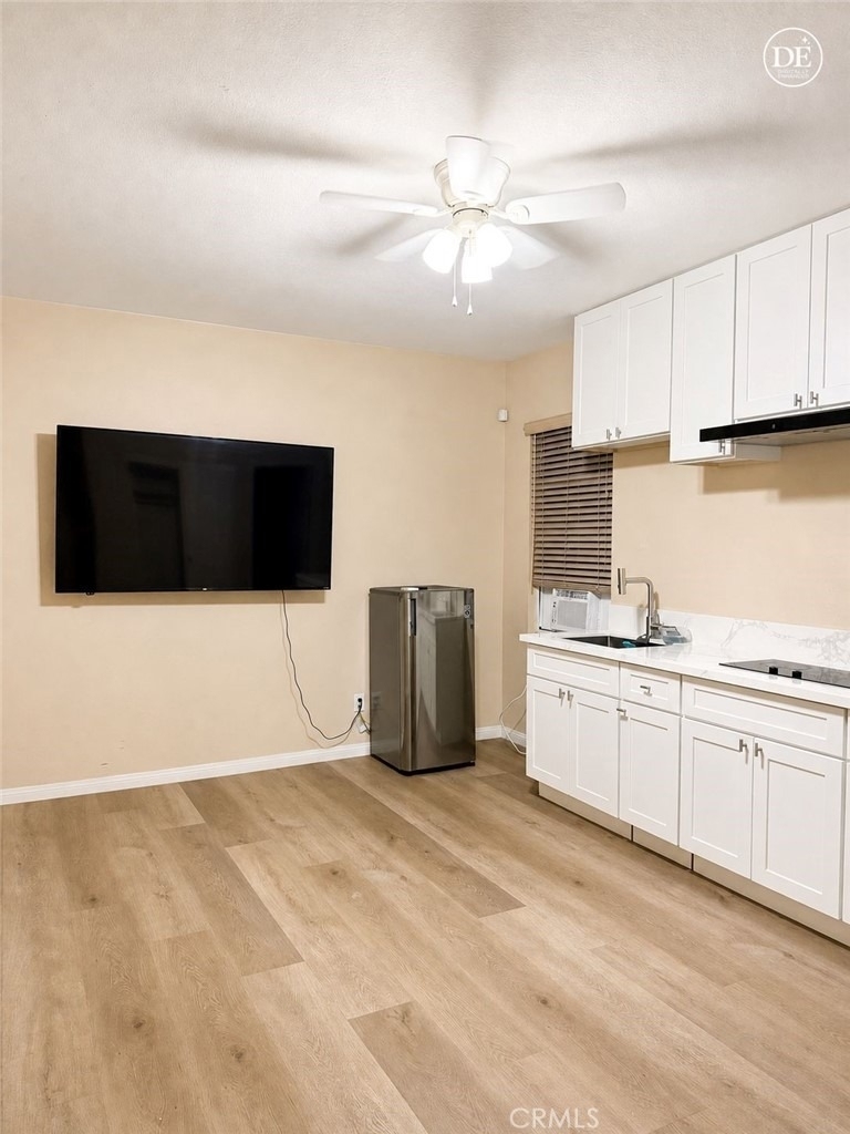 12609 Dupont - Photo 3