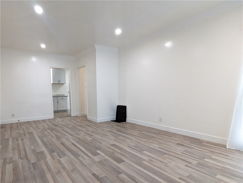 6101 S Hobart Boulevard - Photo 5