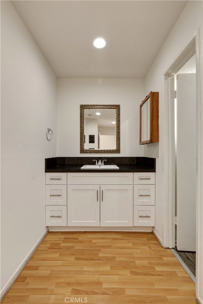 1155 Linden Avenue - Photo 9