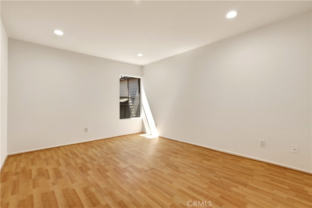 1155 Linden Avenue - Photo 12