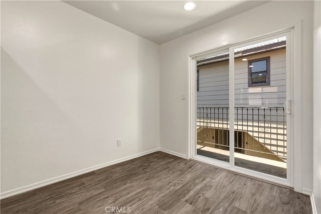 1155 Linden Avenue - Photo 3