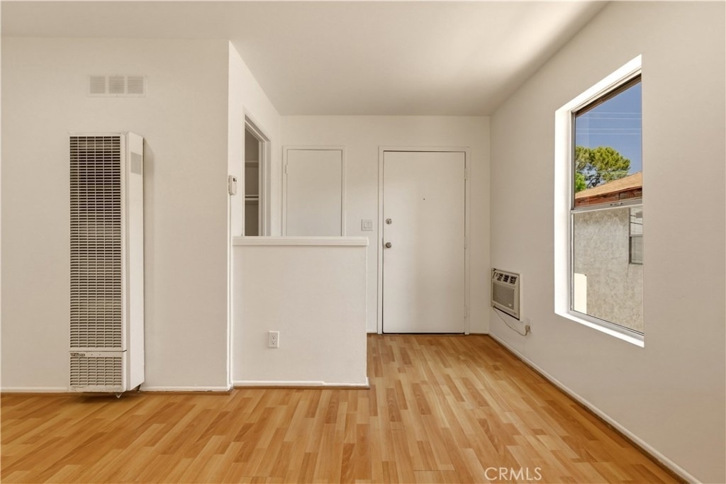 1155 Linden Avenue - Photo 6