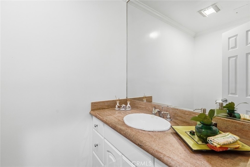 17092 Escalon - Photo 14