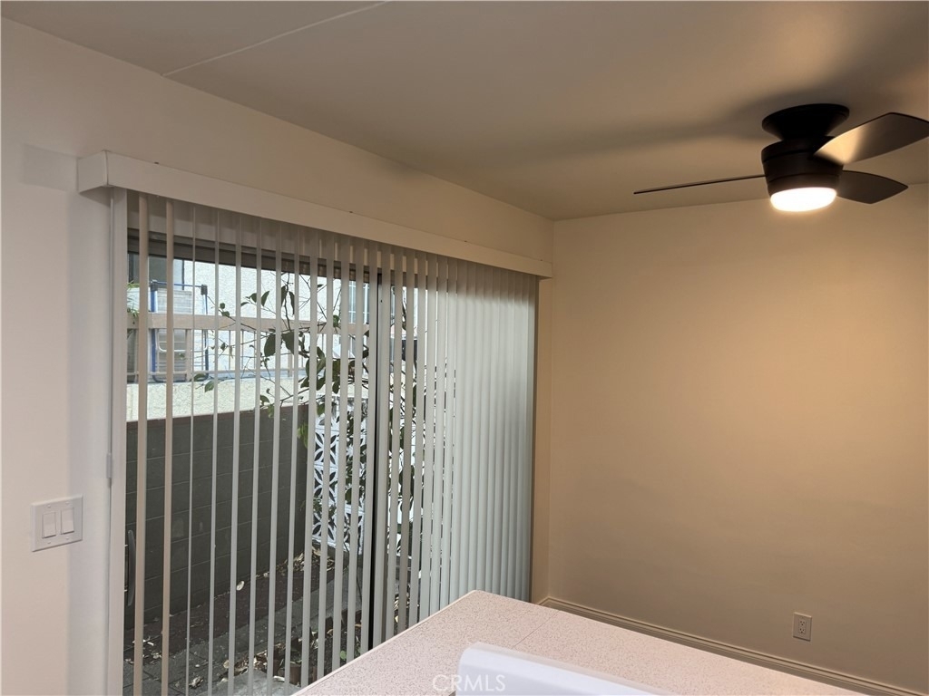 1164 Irving Avenue - Photo 31