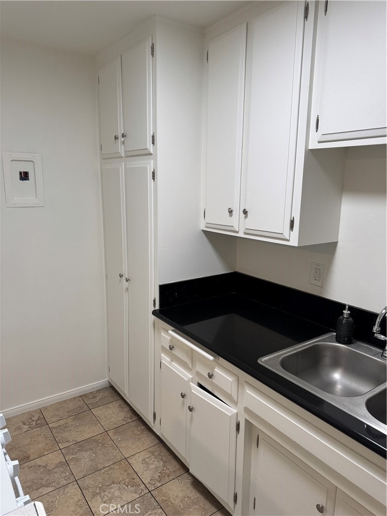 1164 Irving Avenue - Photo 6