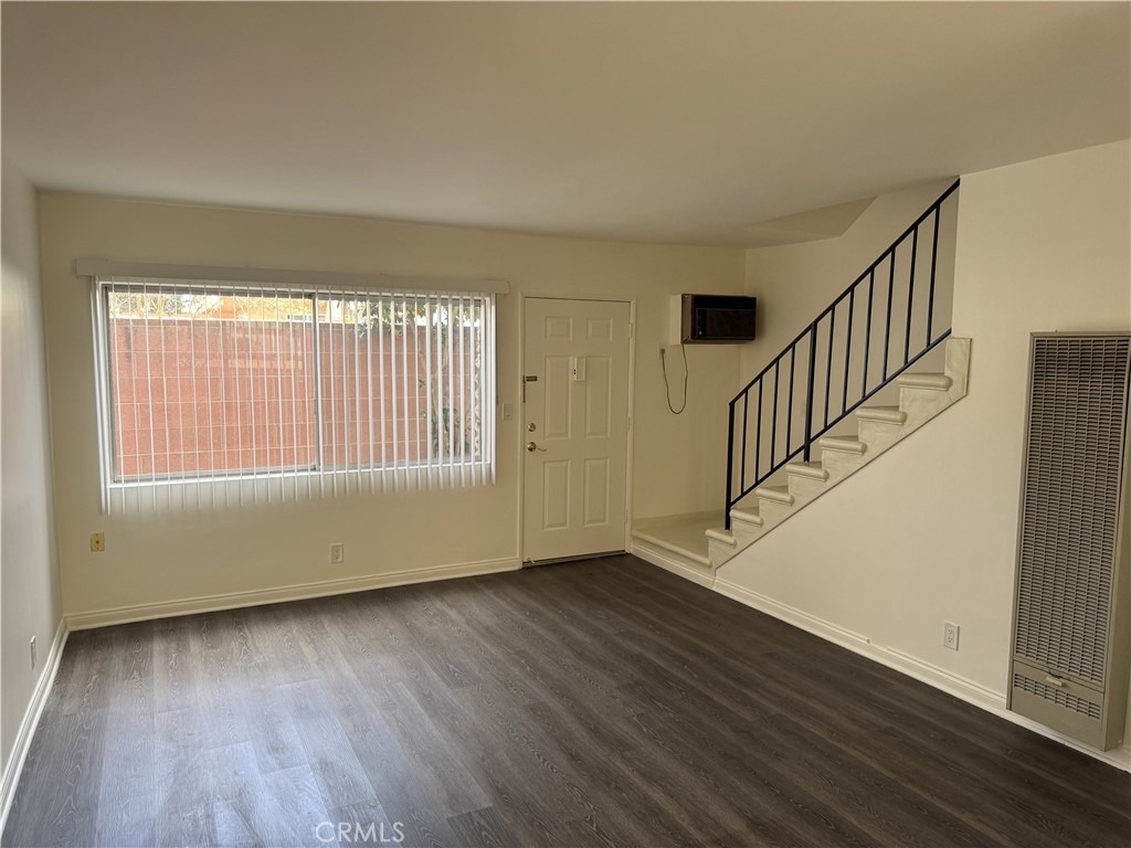 1164 Irving Avenue - Photo 1