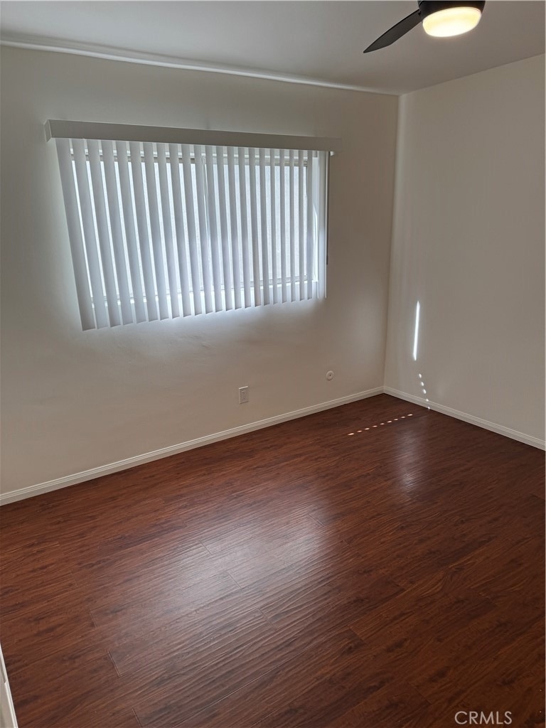 1164 Irving Avenue - Photo 15