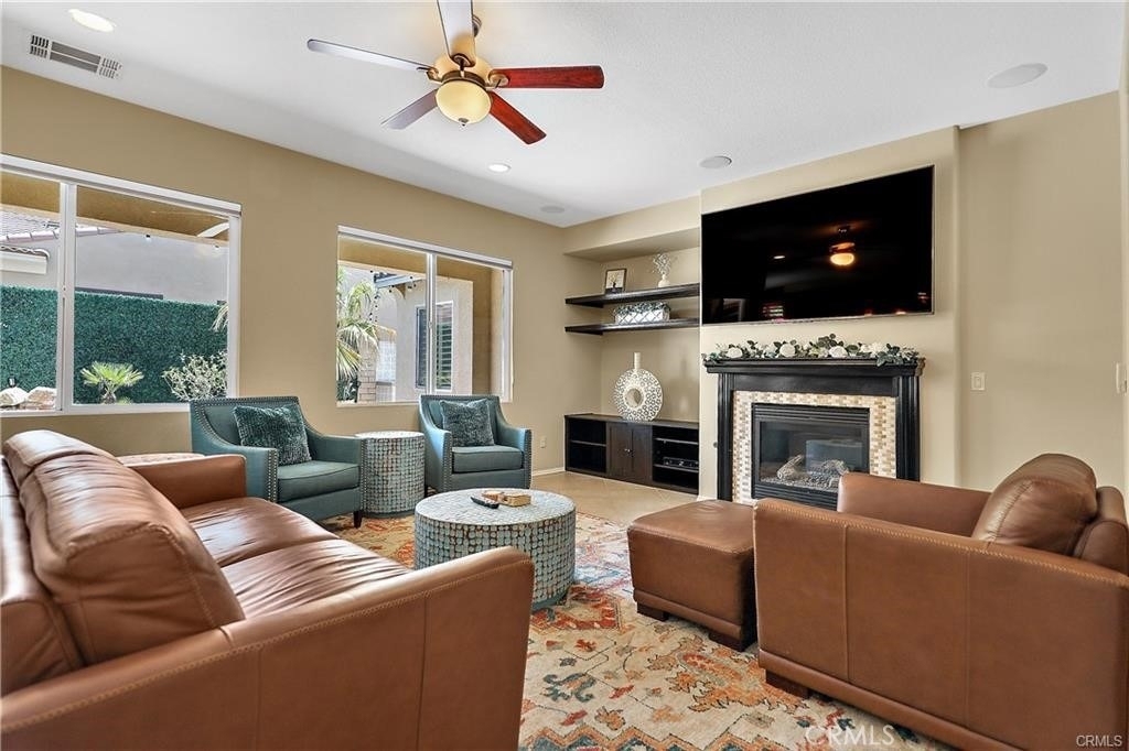 84649 Pavone Way - Photo 3