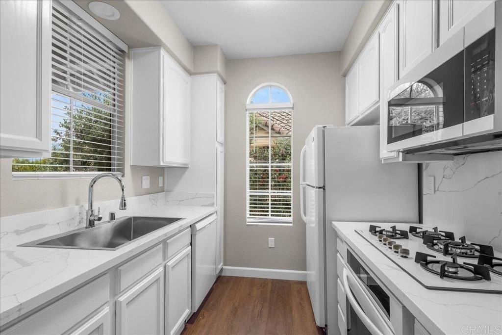 8660 New Salem St - Photo 4