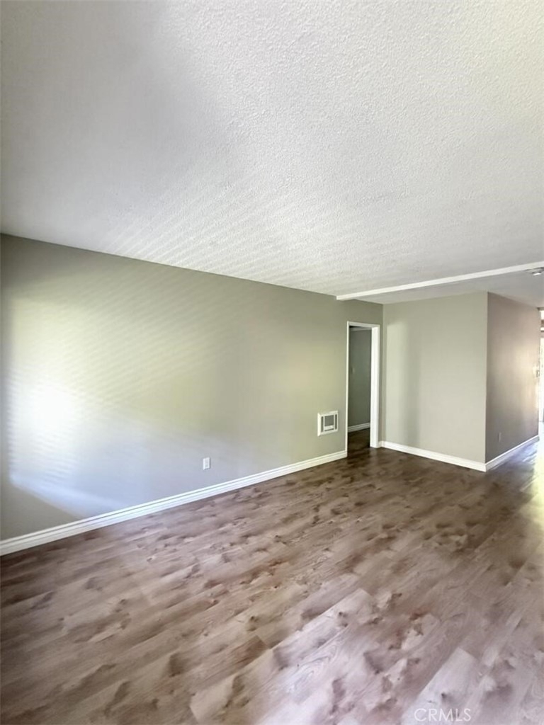 23732 Hillhurst - Photo 7