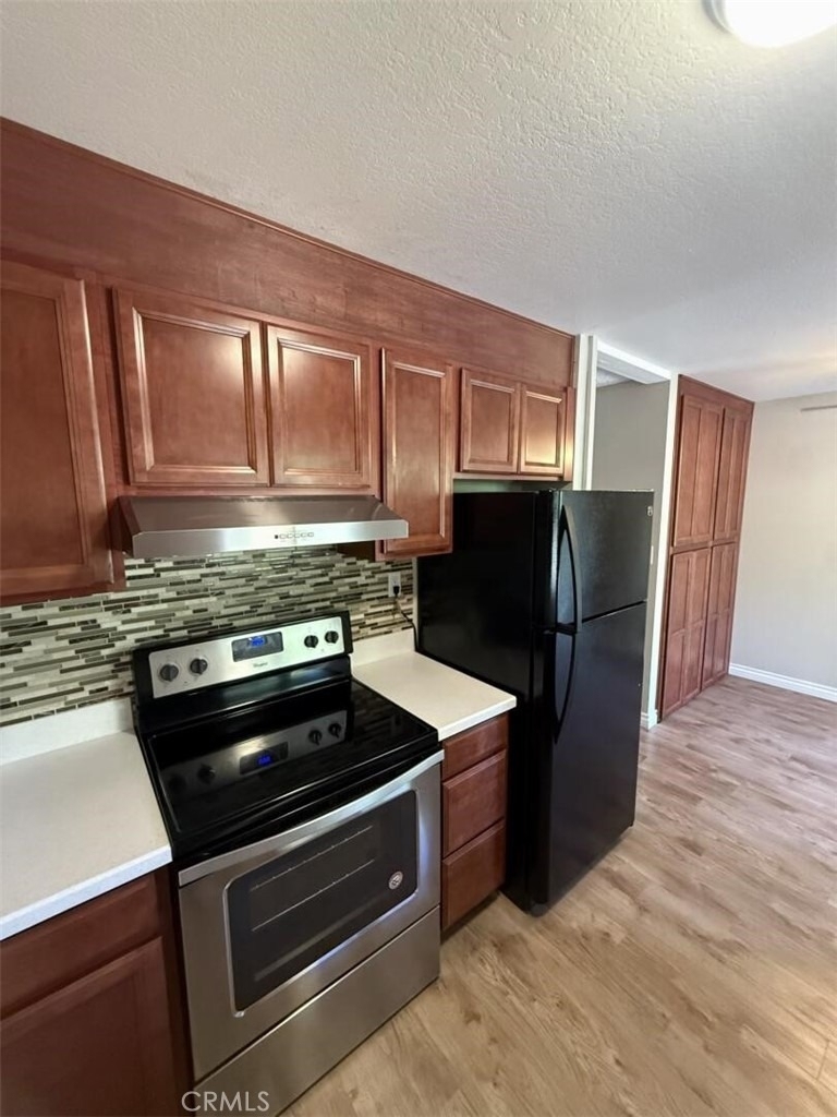 23732 Hillhurst - Photo 4