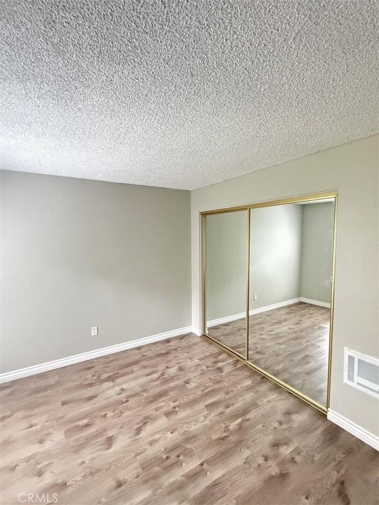 23732 Hillhurst - Photo 16