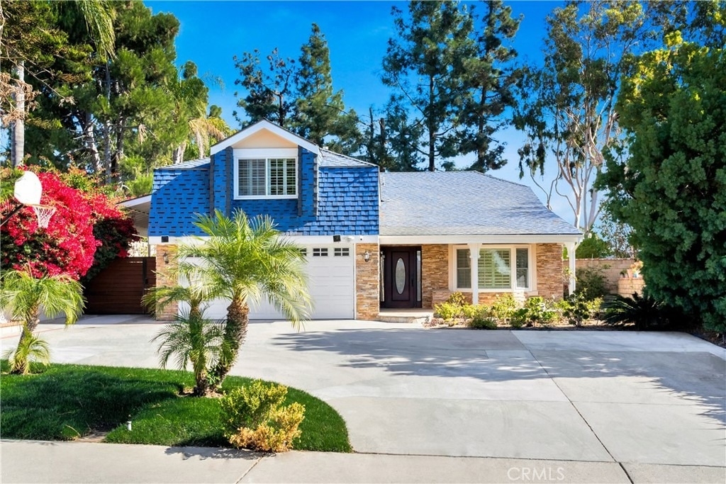24692 Julie Ave - Photo 2
