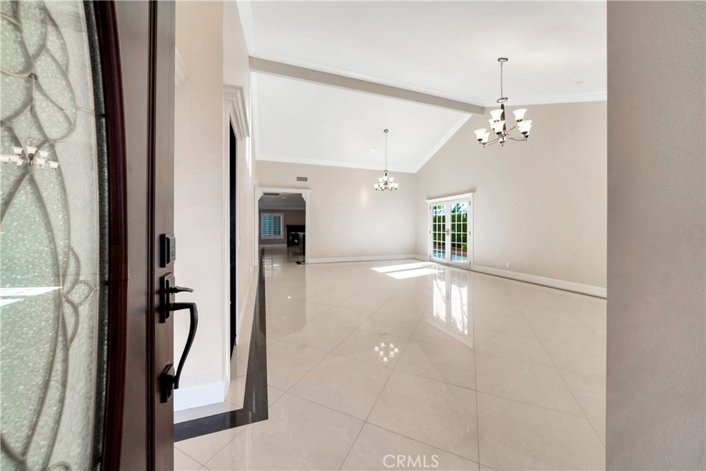 24692 Julie Ave - Photo 4