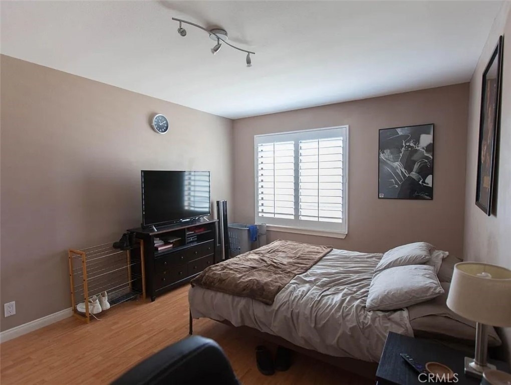 2121 Beloit Avenue - Photo 7