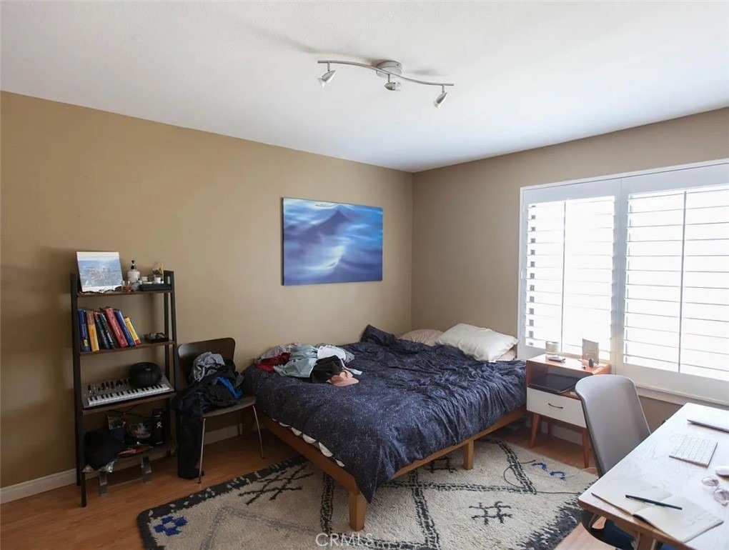 2121 Beloit Avenue - Photo 11
