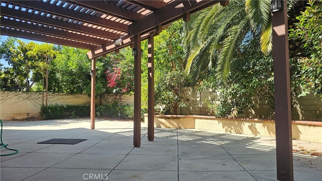 2966 Young - Photo 20