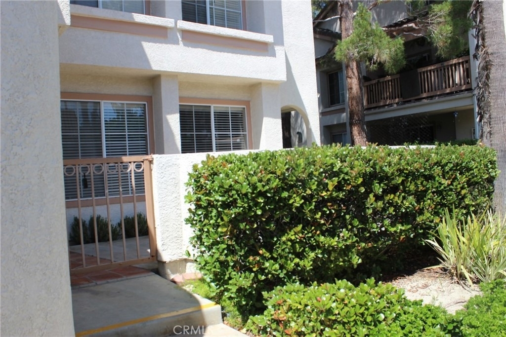 24341 Conejo - Photo 0