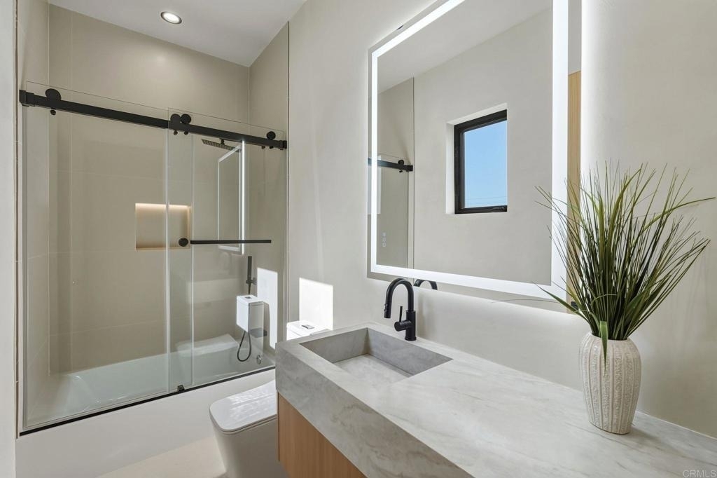 824 N Curson Avenue - Photo 39