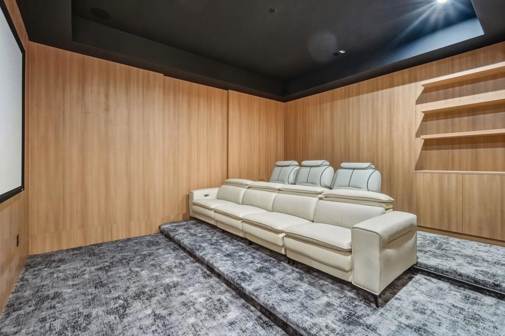 824 N Curson Avenue - Photo 16
