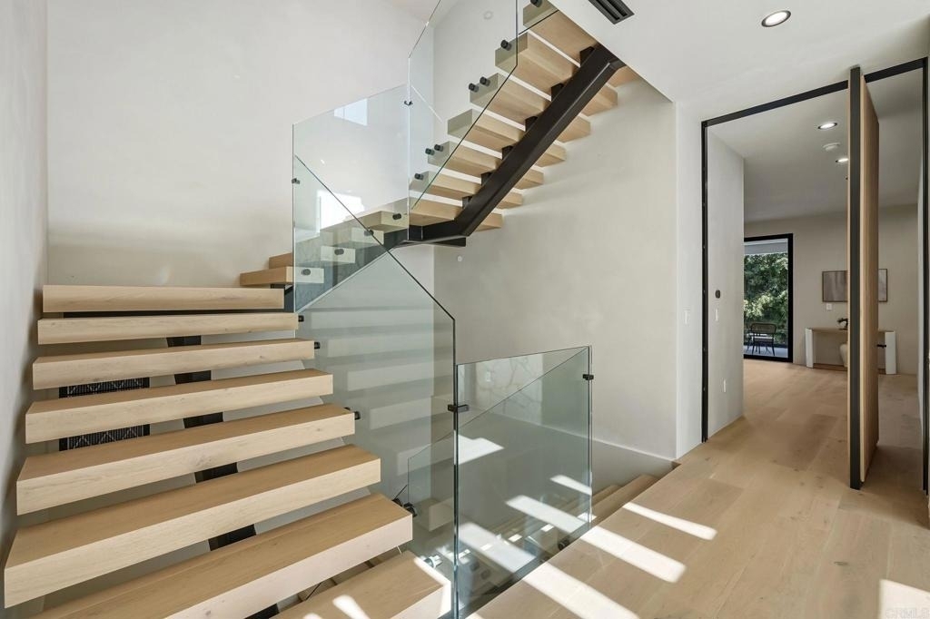 824 N Curson Avenue - Photo 43
