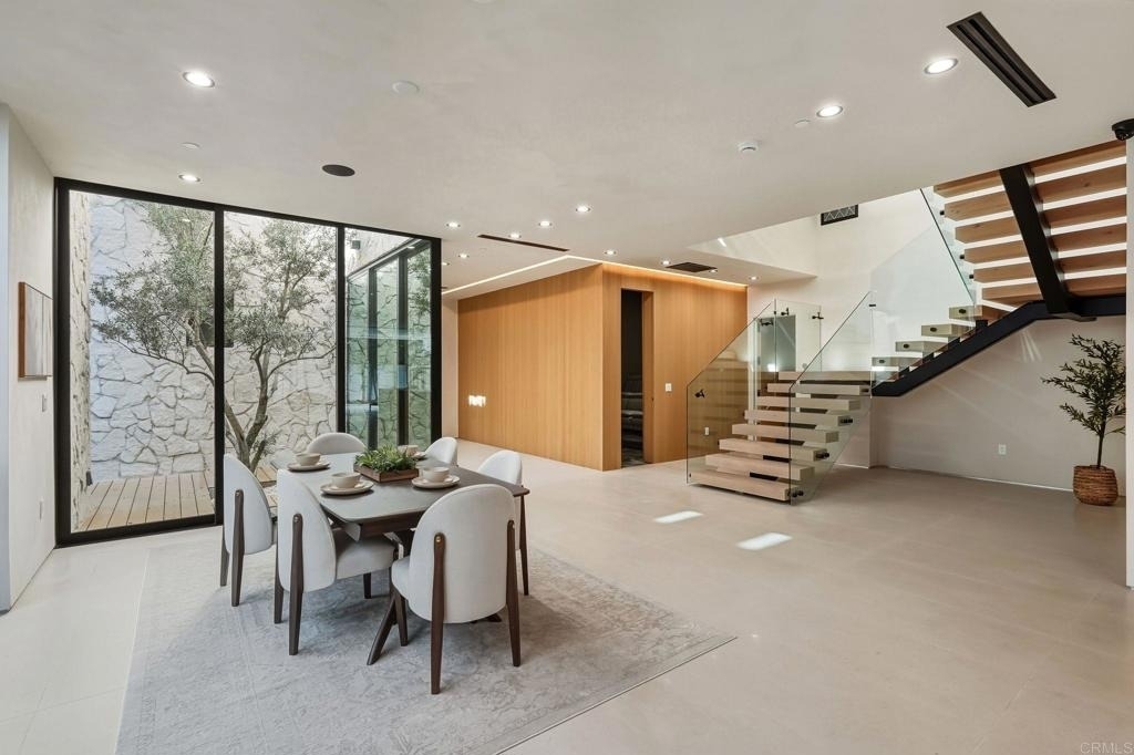 824 N Curson Avenue - Photo 15
