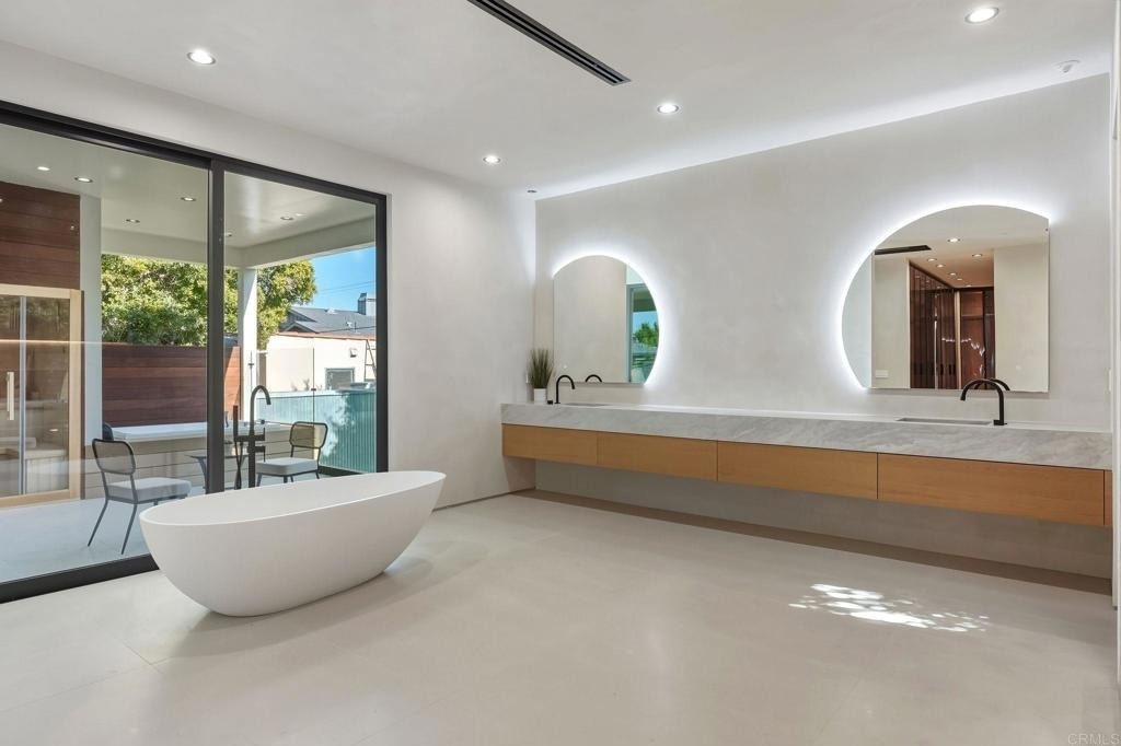 824 N Curson Avenue - Photo 23