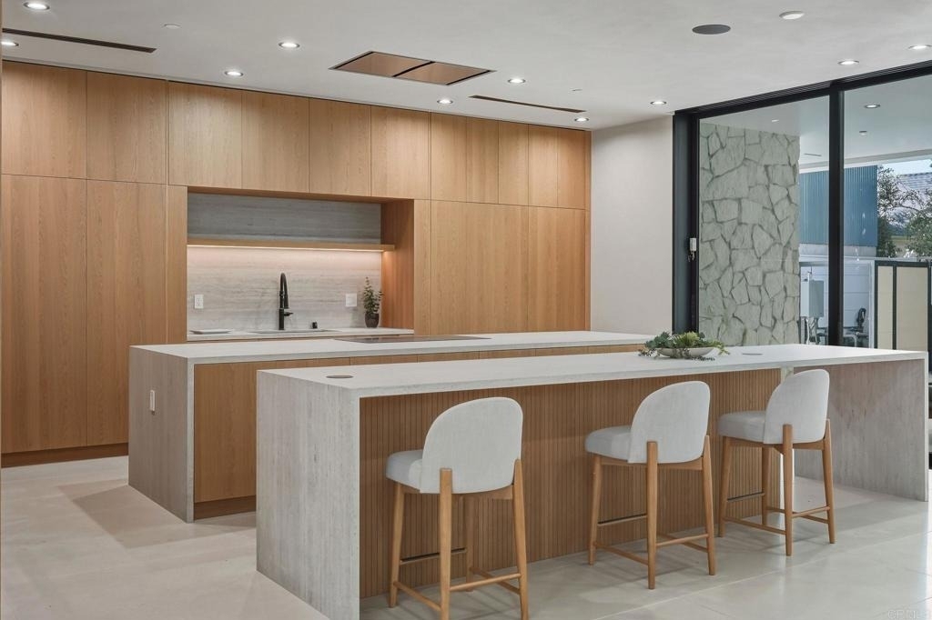 824 N Curson Avenue - Photo 7