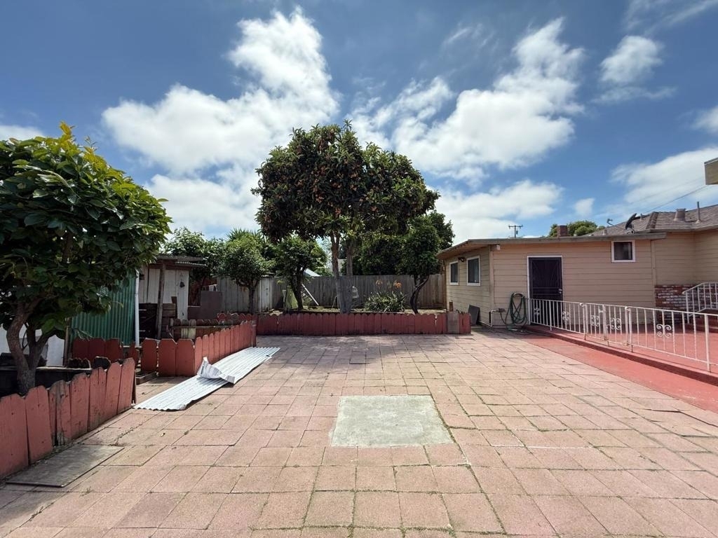 1226 148th Avenue - Photo 25