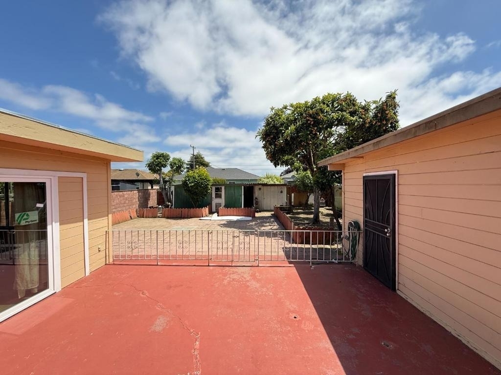 1226 148th Avenue - Photo 21