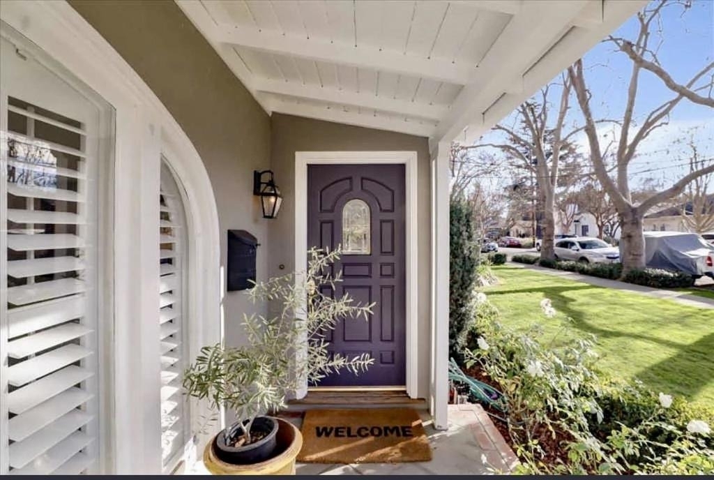 1052 Carolyn Avenue - Photo 2