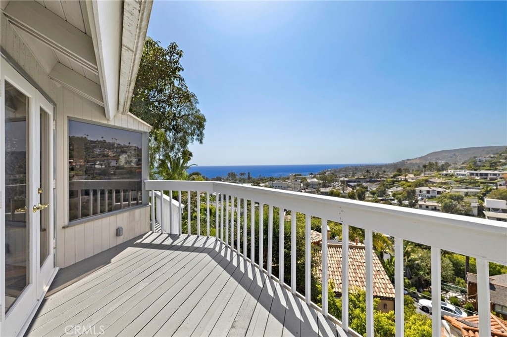 665 Temple Hills Drive - Photo 16