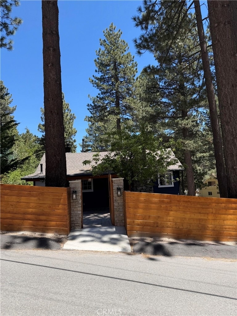 691 Yukon - Photo 1