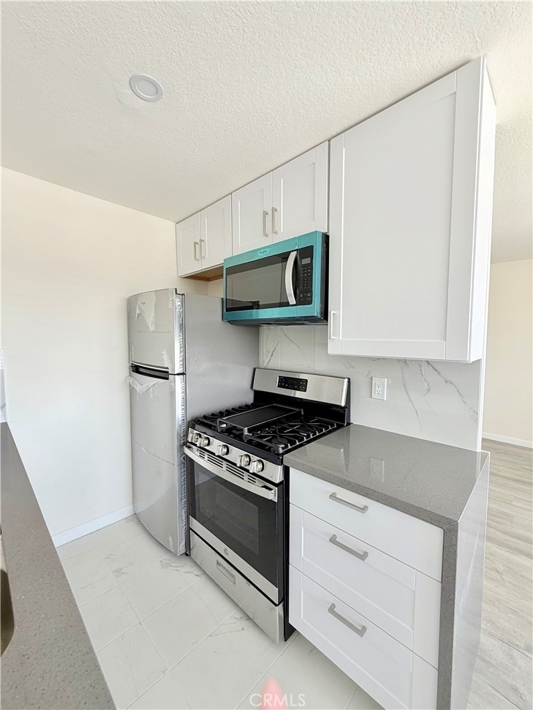 3250 Andrita Street - Photo 3