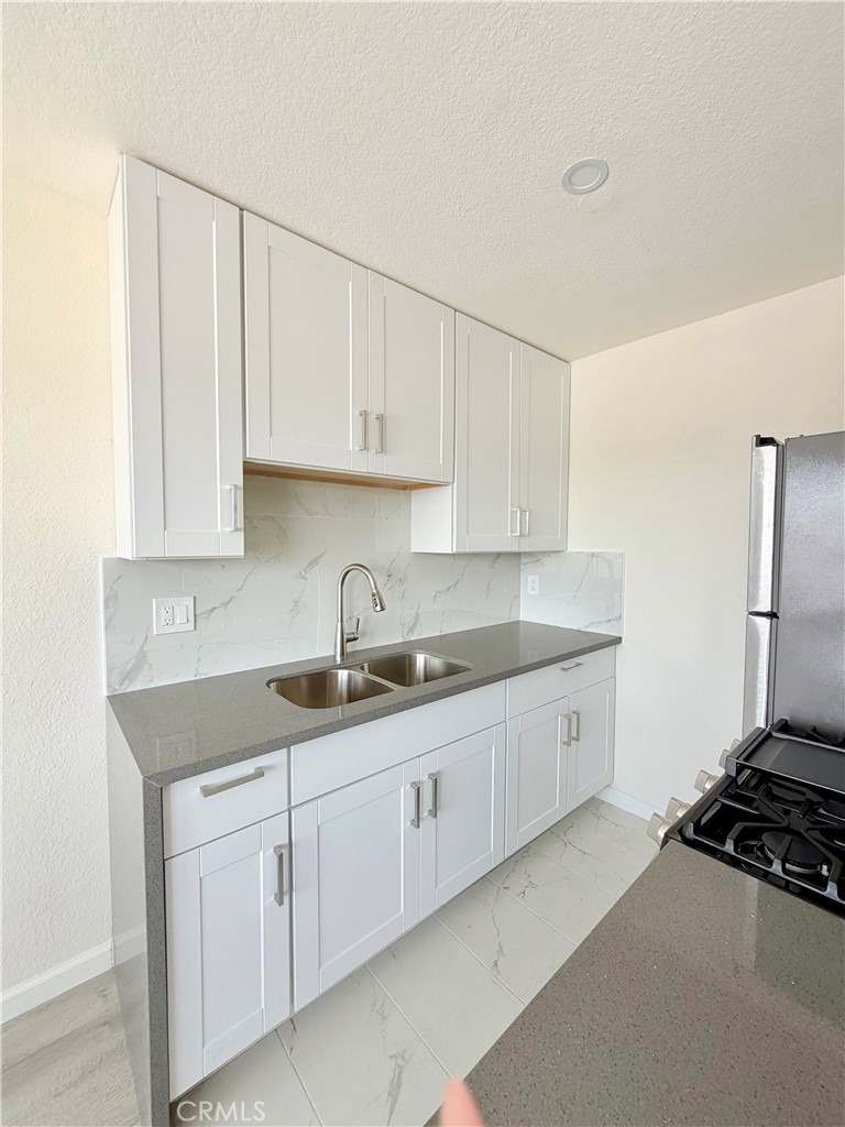 3250 Andrita Street - Photo 6