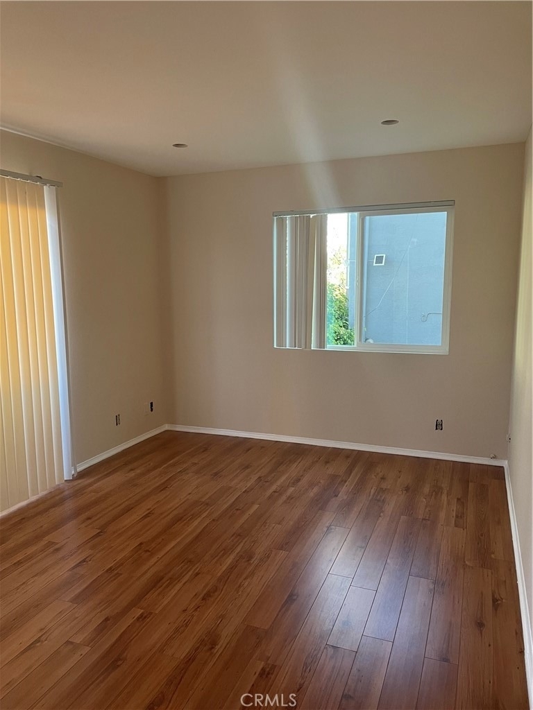 14758 Magnolia Boulevard - Photo 7