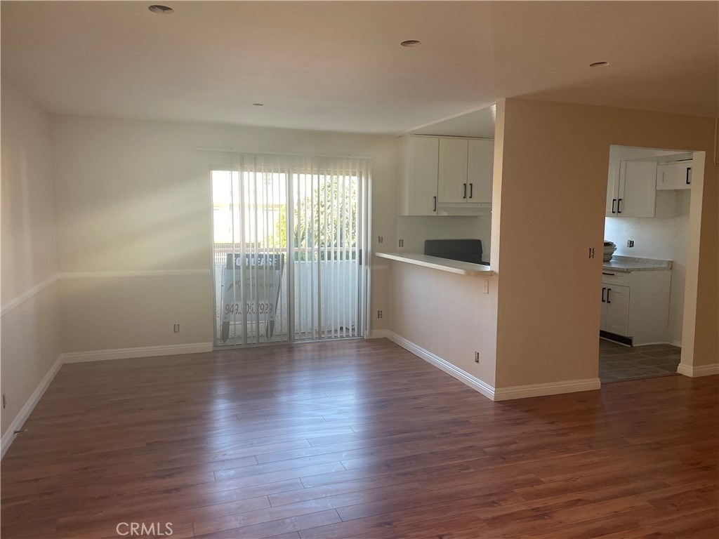 14758 Magnolia Boulevard - Photo 1