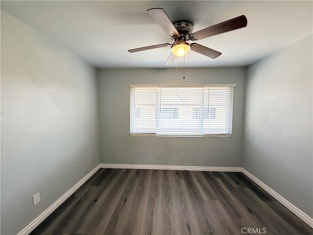 890 N Campus Avenue - Photo 13