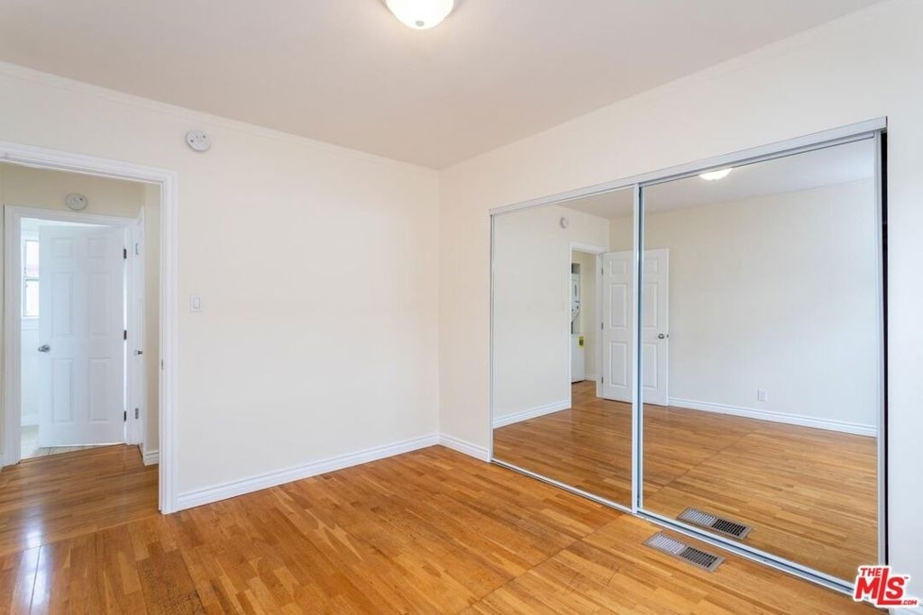 200 W Palmer Avenue - Photo 11