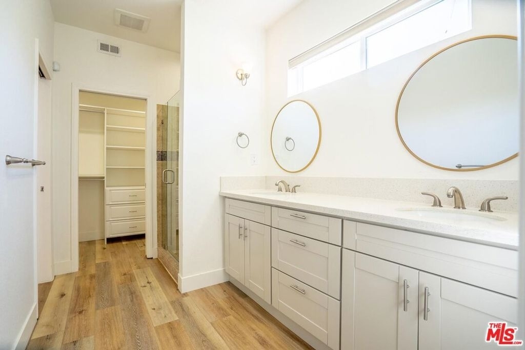 5705 Jamieson Avenue - Photo 20