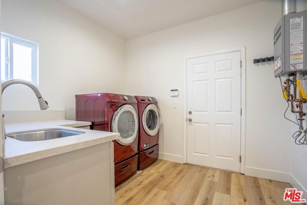 5705 Jamieson Avenue - Photo 17