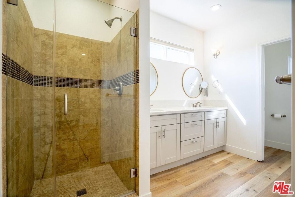 5705 Jamieson Avenue - Photo 22