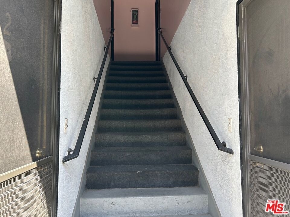 3741 Westwood Blvd - Photo 19