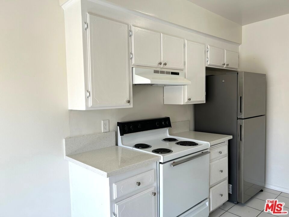 3741 Westwood Blvd - Photo 8