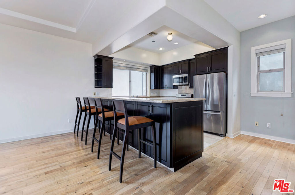2027 Butler Avenue - Photo 6