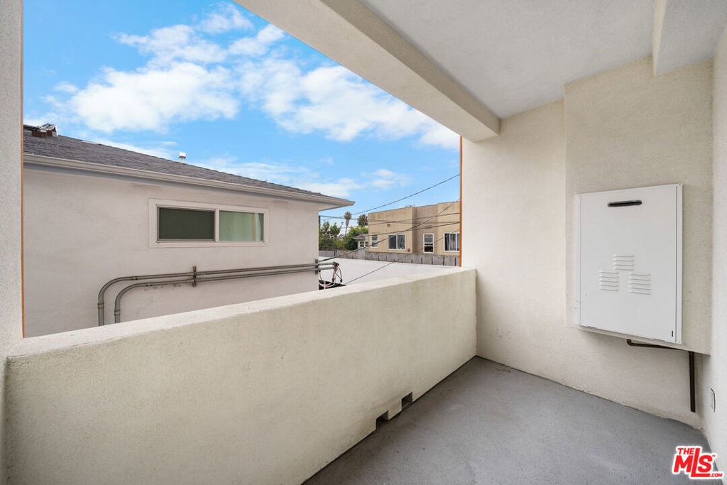 5612 Lexington Avenue - Photo 10