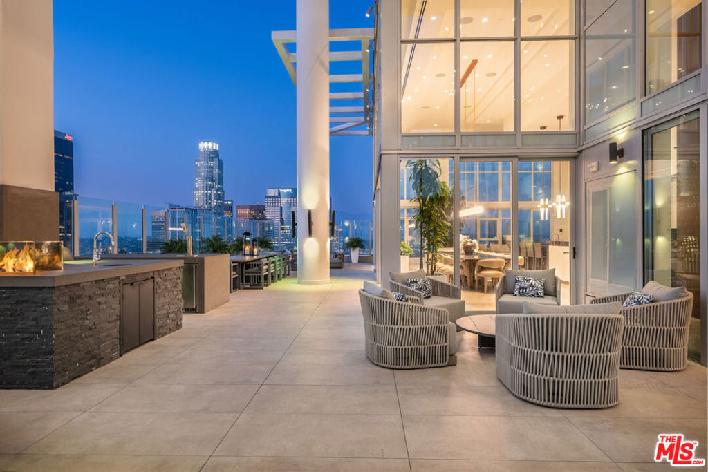 825 S Hill Street - Photo 42